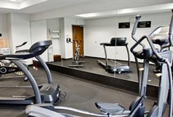 City Express La Raza